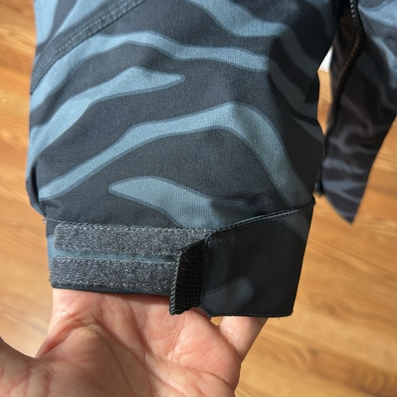 E 408 Ski Jacket - Picture 11 of 11